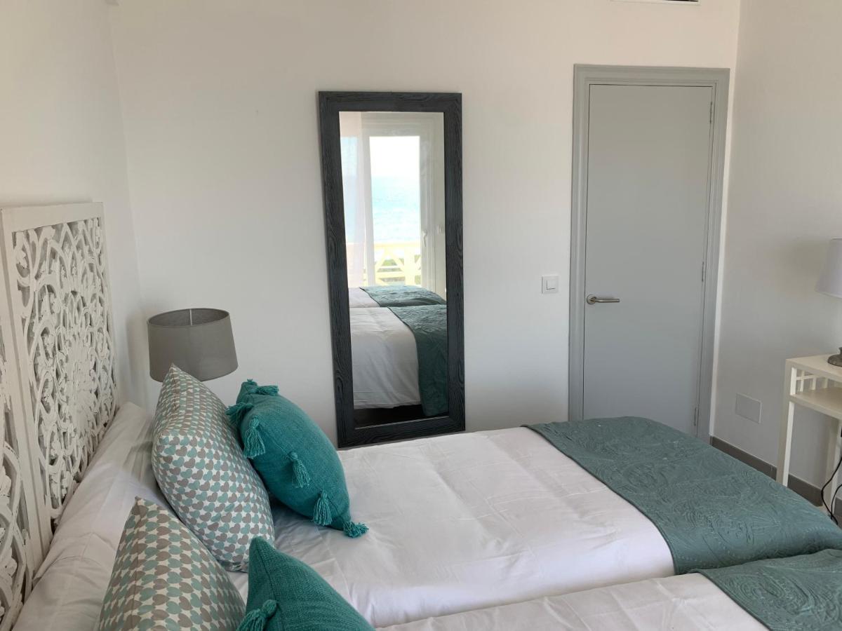 Apartamento En Playa Santo Tomas Эс-Миджорн-Гран Экстерьер фото
