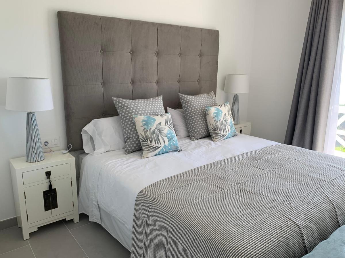 Apartamento En Playa Santo Tomas Эс-Миджорн-Гран Экстерьер фото