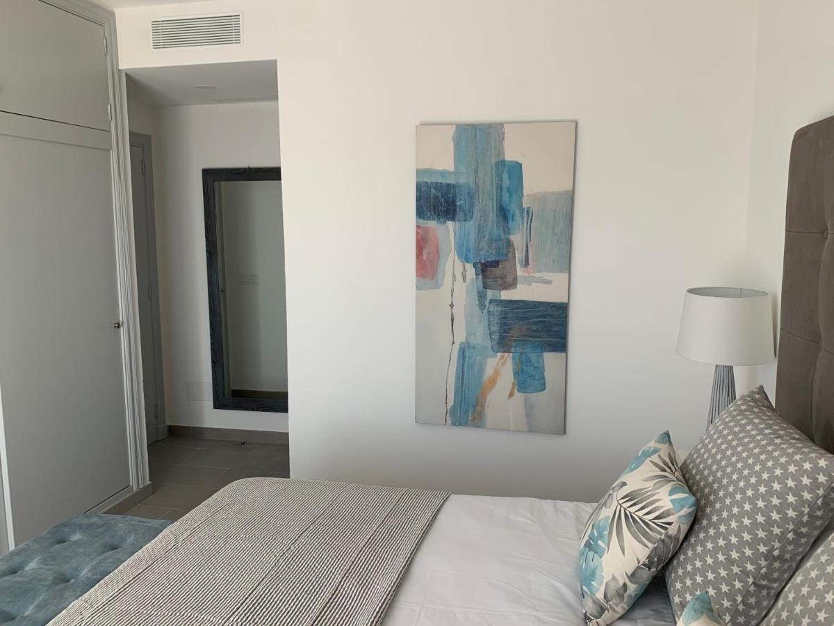 Apartamento En Playa Santo Tomas Эс-Миджорн-Гран Экстерьер фото
