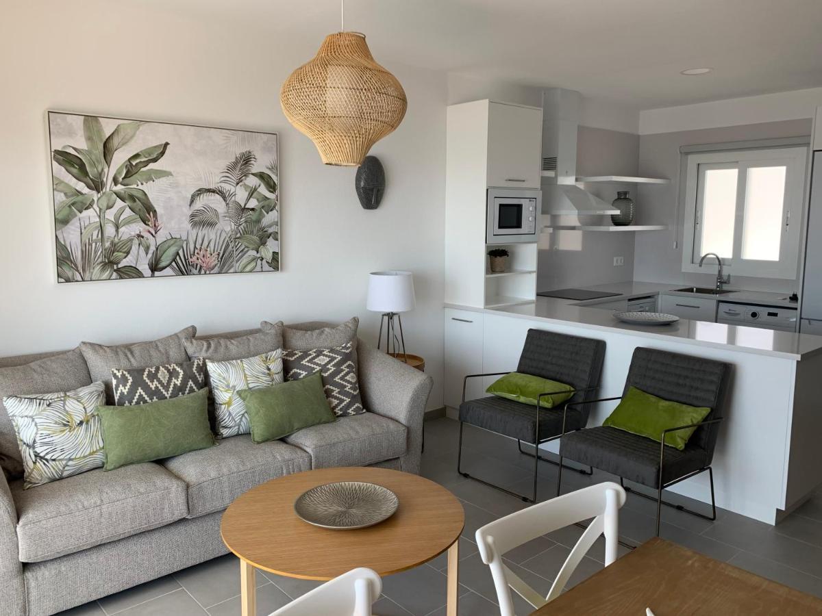 Apartamento En Playa Santo Tomas Эс-Миджорн-Гран Экстерьер фото